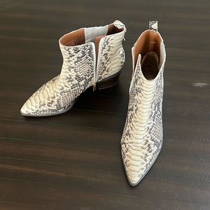 Franco Sarto, snakeskin leather, size 8.5M